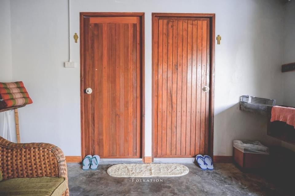 Thipwararom Homestay Takuapa Exterior photo